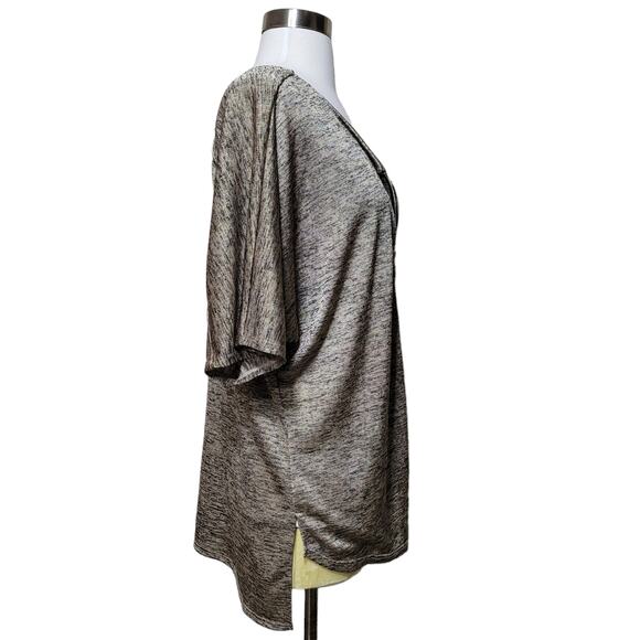 Gibson & Latimer Women Gold Metallic Knit Top V-Neckline Zipper Detail Small - Picture 4 of 9